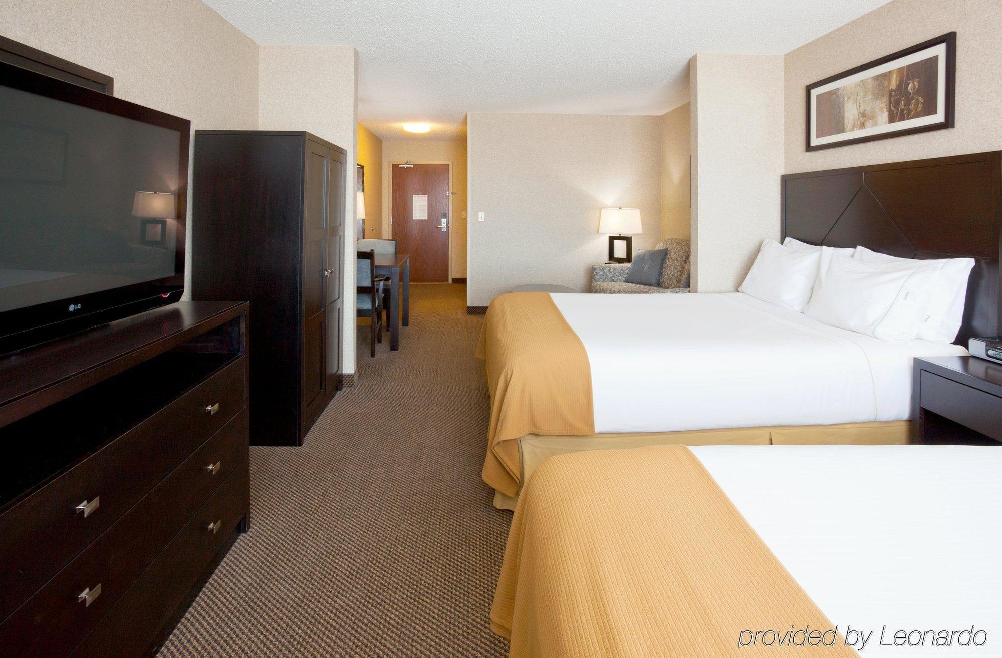 Holiday Inn Express Hotel & Suites Grand Forks By Ihg Zimmer foto